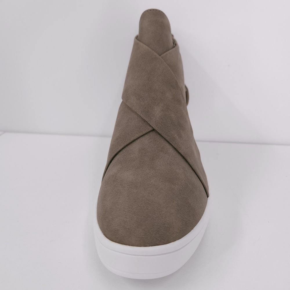 Journee Collection Seena Taupe Crossover Platform Wedge Shooties Womens Size 10 - Picture 14 of 16